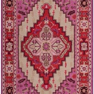 Safavieh Red and Pink Ornate Runner